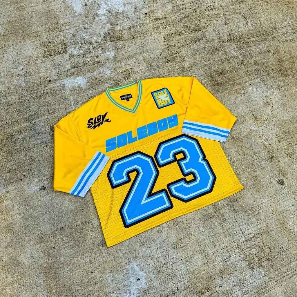 Hip Hop Men Monogrammed Jersey Yellow Character Design Pattern Vintage Couple Summer Leisure V Neck Breathable and Comfortable