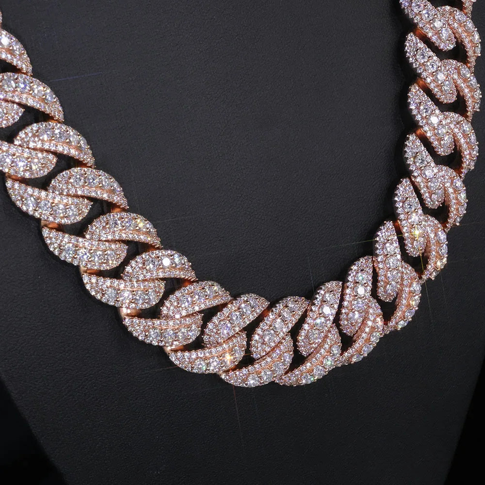 Clear artificial diamonds chain