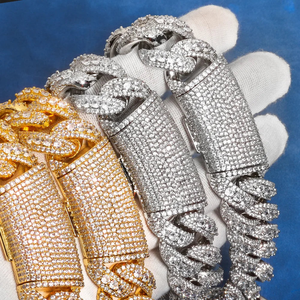 Clear artificial diamonds chain