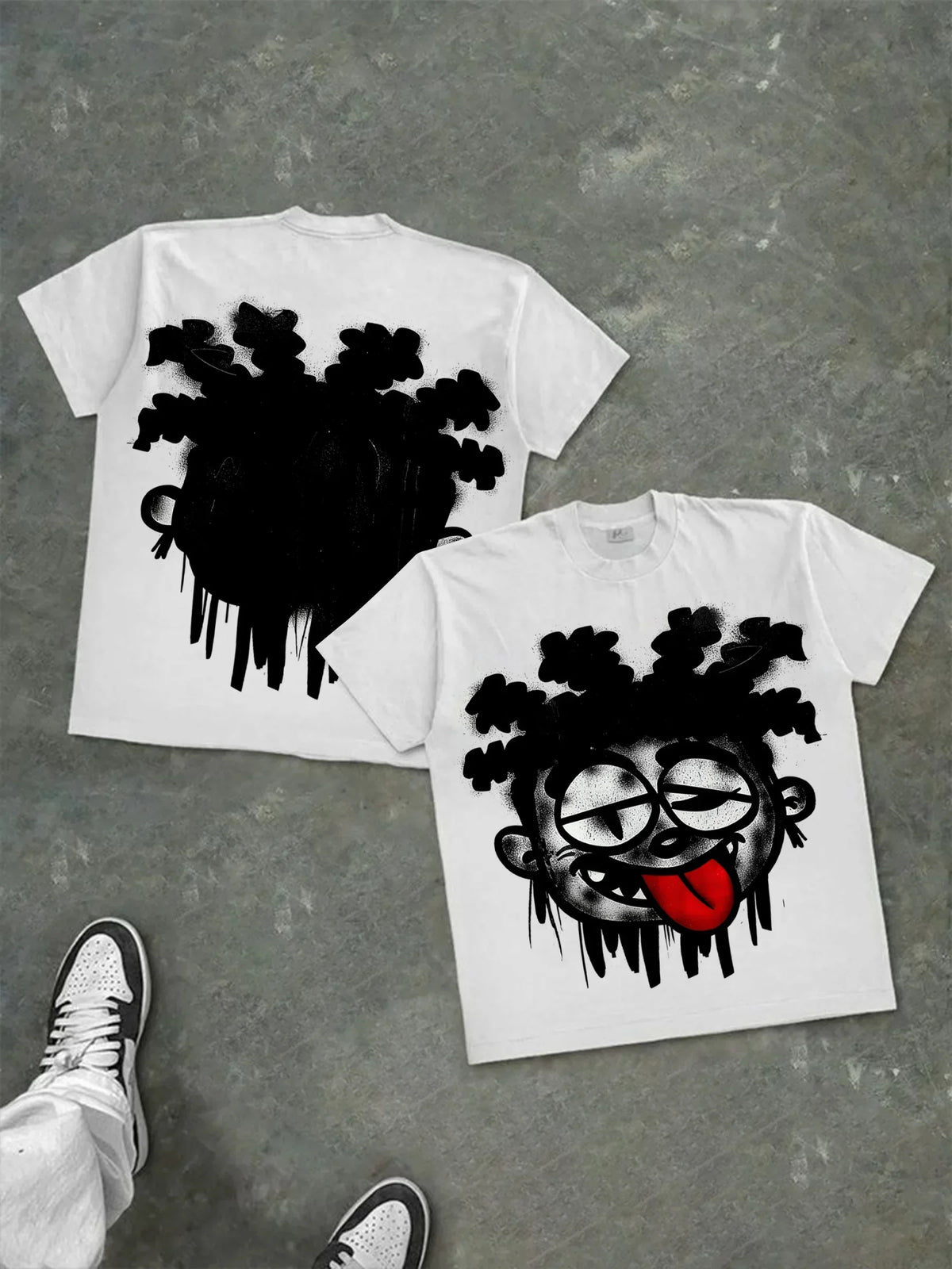 Graphic T-shirt  Oversized